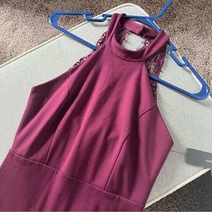 Small - New with tags - Lulu’s burgundy dress